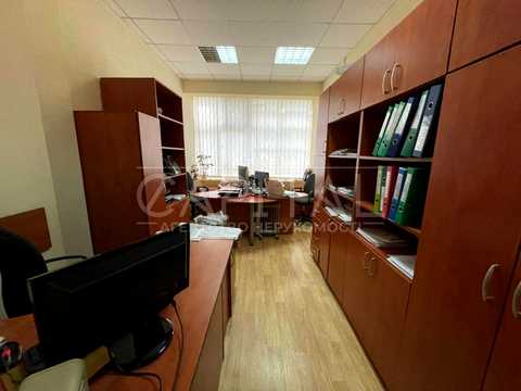 комерційна за адресою Карела Чапека вул. (Юліуса Фучика), 15