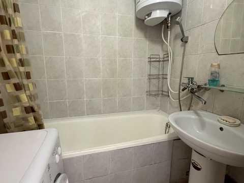 квартира за адресою Чорних Запорожців вул. (Короленка), 68
