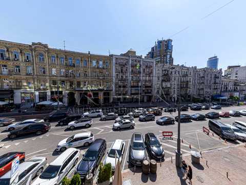 комерційна за адресою Басейна вул., 21-Б
