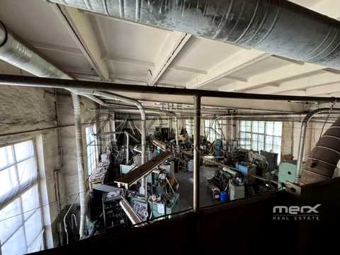 коммерческая по адресу Нововокзальная ул., 1-20а
