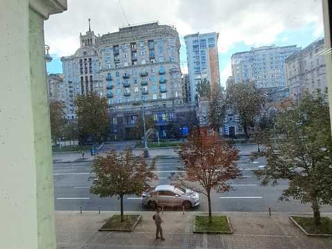 коммерческая по адресу Крещатик ул. (Kreschatic), 44