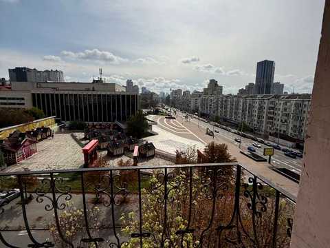 квартира по адресу Евгения Коновальца ул. (Щорса), 3