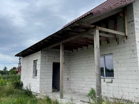 дом по адресу центральна