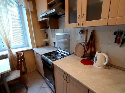 квартира за адресою Вокзальна вул. (Петровського), 8