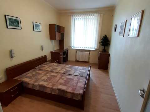 квартира за адресою Вокзальна вул. (Петровського), 8