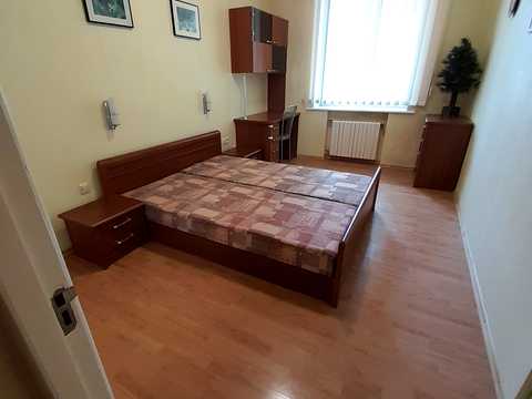 квартира за адресою Вокзальна вул. (Петровського), 8