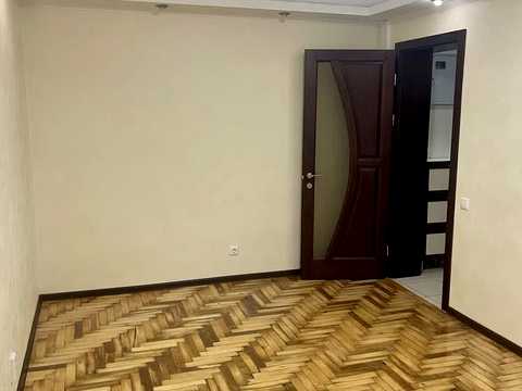 квартира за адресою Лахтинська вул., 2/6
