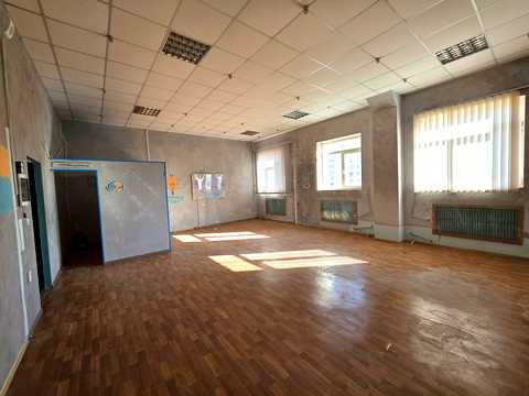 комерційна за адресою Молочна вул. (Кірова), 38