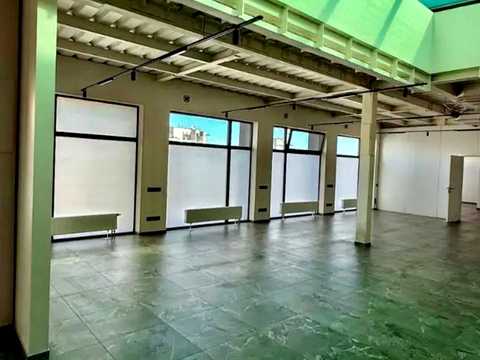 комерційна за адресою Ливарна вул., 4