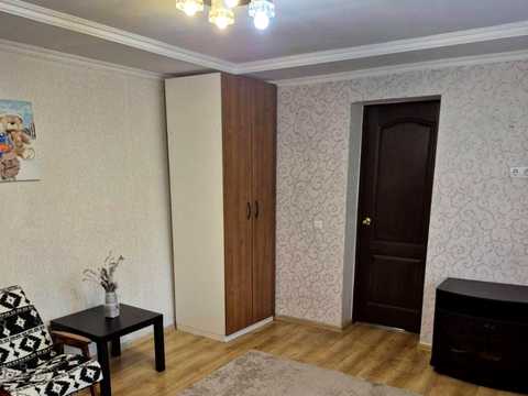 дом по адресу Киев, ананасна