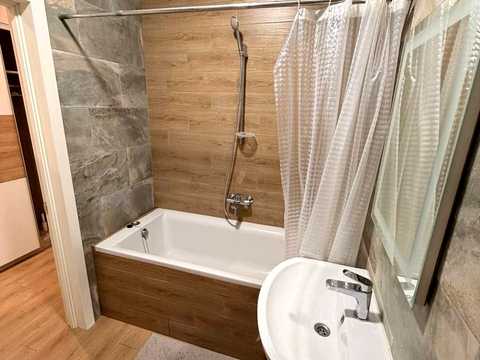 квартира за адресою Каховська вул., 62-А
