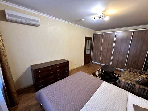 квартира за адресою Єлизавети Чавдар вул., 38