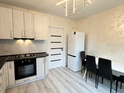 квартира за адресою Хіміків вул., 28 к16-18