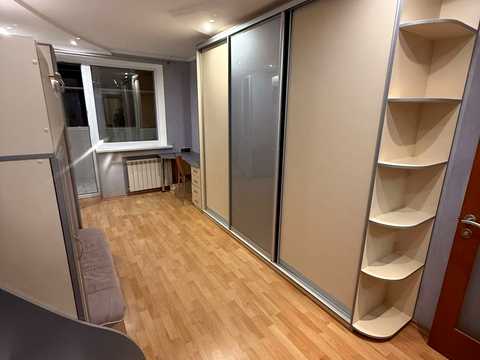 квартира по адресу Метростроителей ул., 40