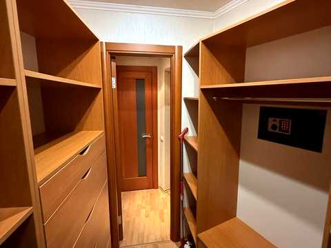 квартира по адресу Метростроителей ул., 40