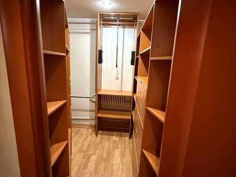 квартира по адресу Метростроителей ул., 40