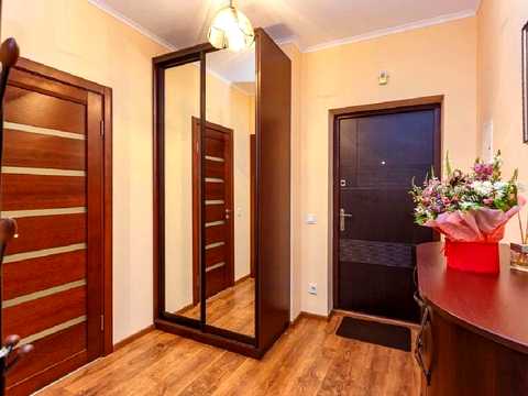 квартира за адресою Сім'ї Кульженків вул. (Петра Дегтяренка), 31-А
