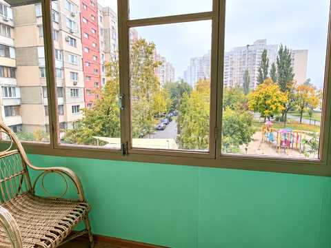 квартира по адресу Зои Гайдай ул., 3