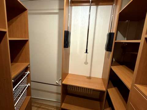 квартира по адресу Метростроителей ул., 40
