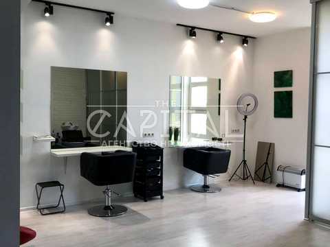 комерційна за адресою Коперника вул., 3