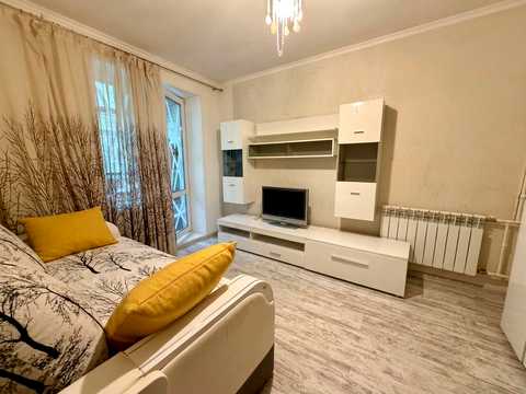 квартира за адресою Космонавтів вул., 108-А