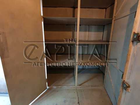 коммерческая по адресу Солом'янська пл., 33