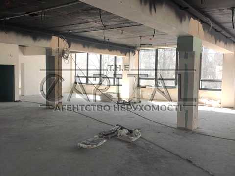 коммерческая по адресу Солом'янська пл., 33