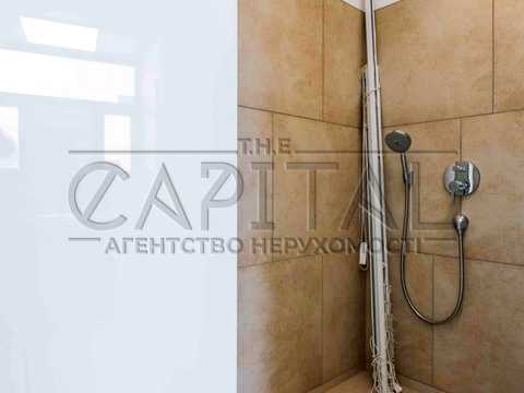комерційна за адресою Лютеранська вул., 21