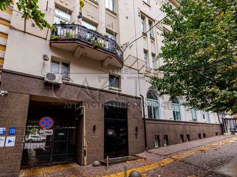 комерційна за адресою Євгена Чикаленка вул. (Пушкінська), 14