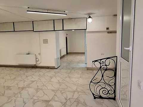 комерційна за адресою Жасминова вул., 11