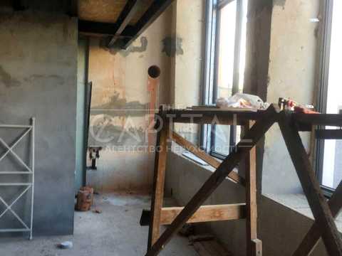 комерційна за адресою Дегтярна вул., 5