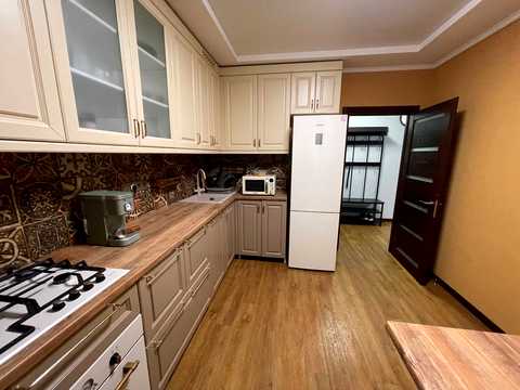 квартира за адресою 6-та Слобідська вул. (Комсомольська), 81-Л