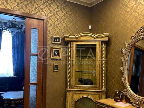 комерційна за адресою Банкова вул., 1/10
