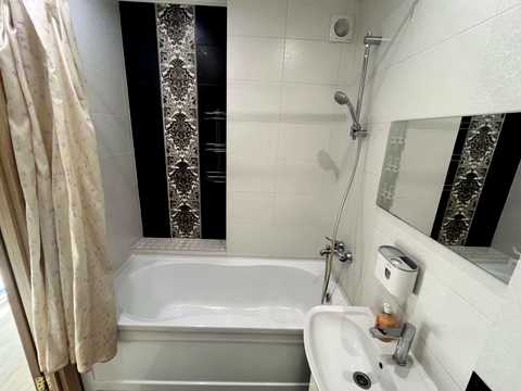 квартира за адресою Регенераторна вул., 4 к7