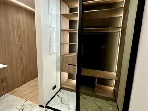 квартира за адресою Краснова вул., 1-В