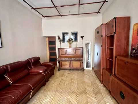 квартира за адресою Водна вул., 4