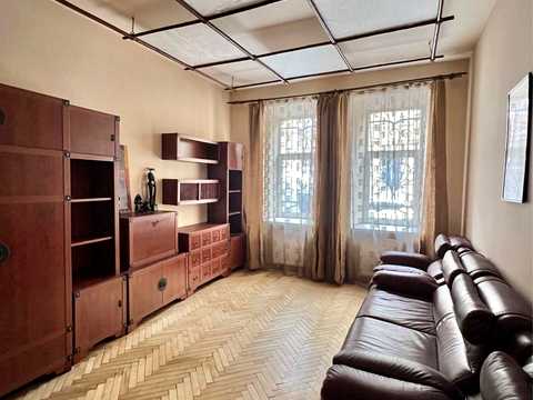 квартира за адресою Водна вул., 4