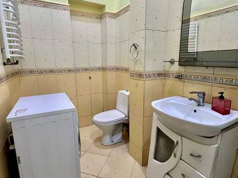 квартира за адресою Водна вул., 4