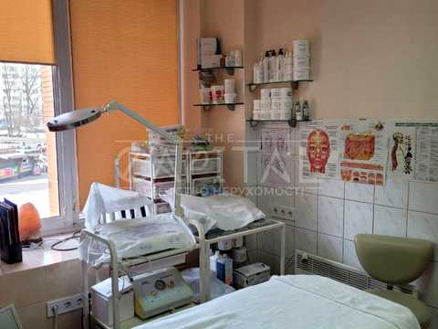 коммерческая по адресу Академика Глушкова просп., 31
