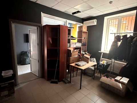 комерційна за адресою Боголюбова вул., 14