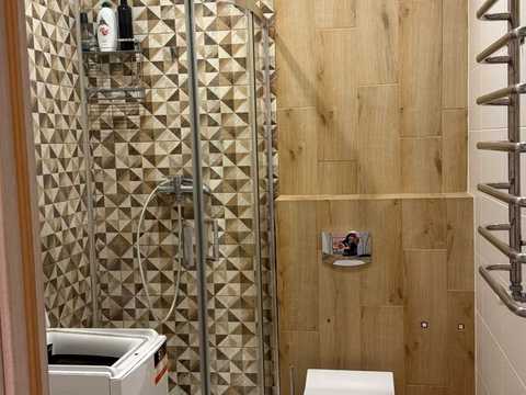 квартира за адресою Андрія Мельника вул., (Будинок 5)