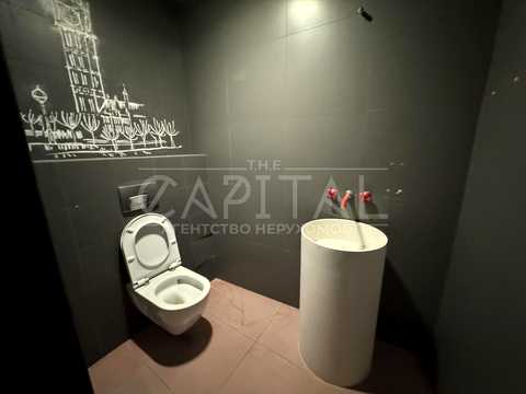 комерційна за адресою Музейний пров., 2