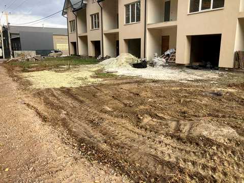 будинок за адресою Небесної Сотні