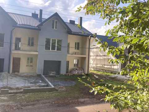 будинок за адресою Небесної Сотні