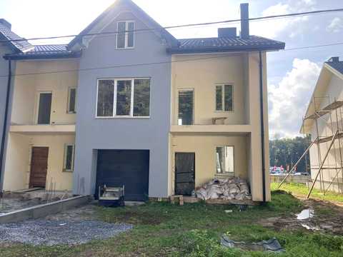 будинок за адресою Небесної Сотні