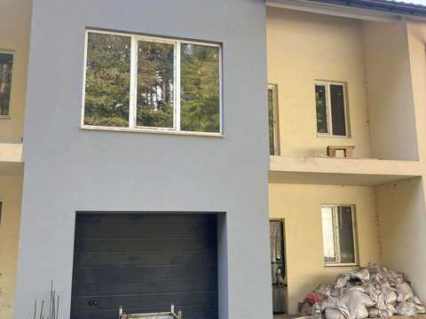 будинок за адресою Небесної Сотні