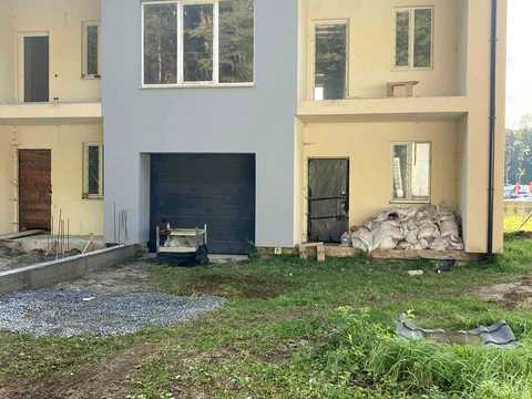 будинок за адресою Небесної Сотні