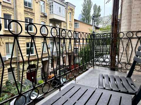 квартира за адресою Басейна вул., 5-Б