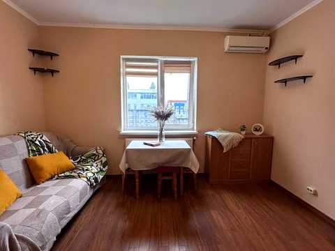 квартира за адресою Вишнева вул., 5