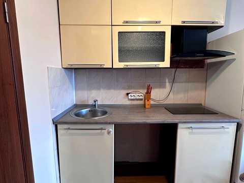 квартира за адресою Вишнева вул., 5